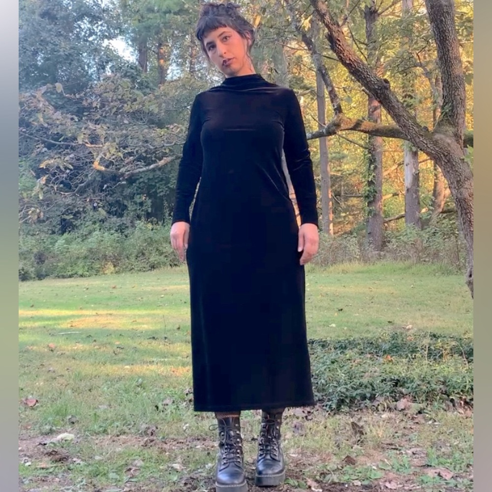 Vintage Y2K / 90’s Black Velvet Dress